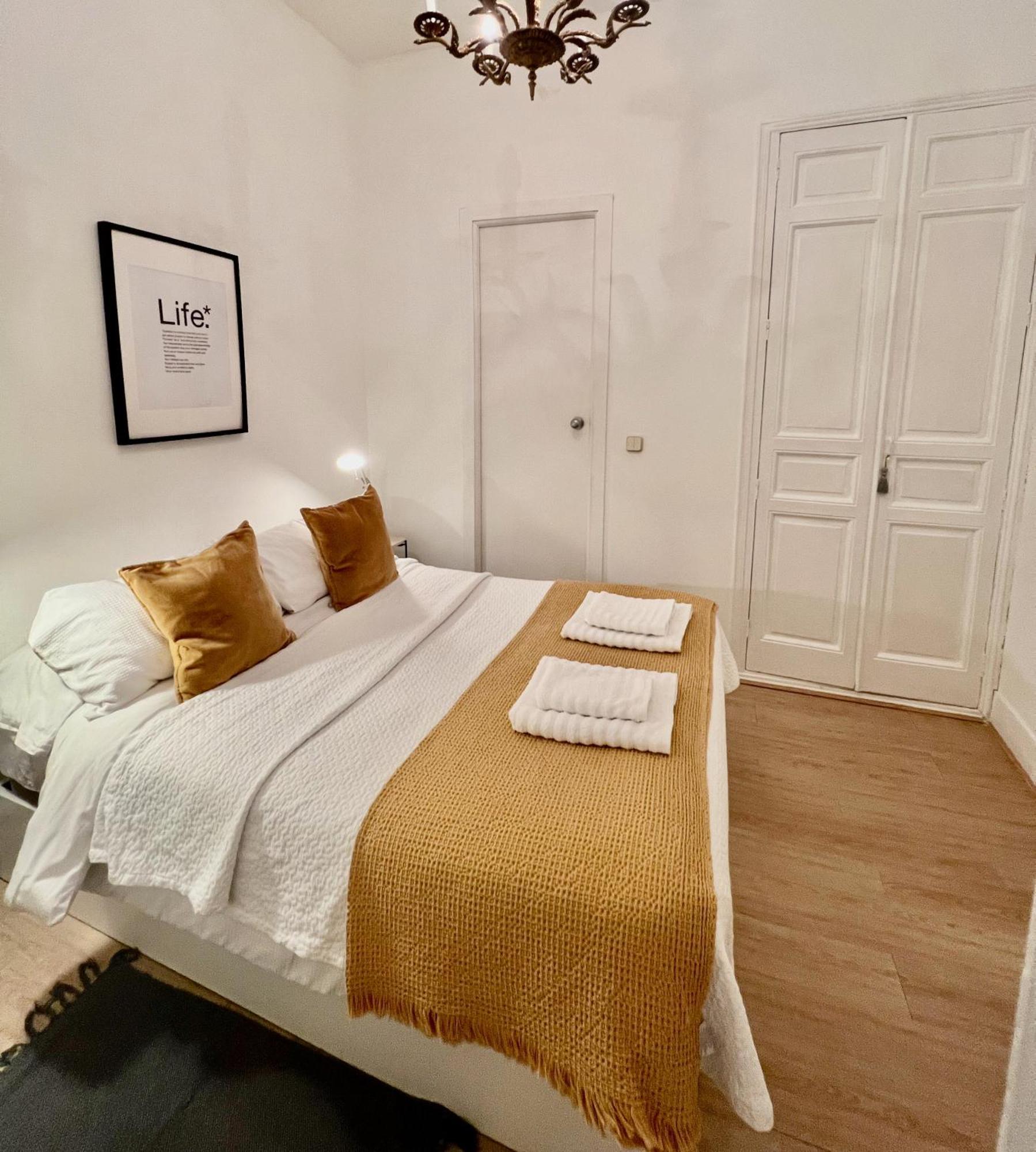 Urban Rooms Fuencarral Madrid Exterior foto